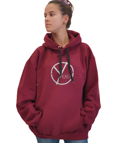 Το Velvet Aura Bolero είναι φτιαγμένο από βελούδινο, ελαστικό ύφασμα που προσφέρει ζεστασιά και άνεση, αγκαλιάζοντας το σώμα και αναδεικνύοντας τη σιλουέτα.