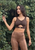 vital-rushed-top-brown